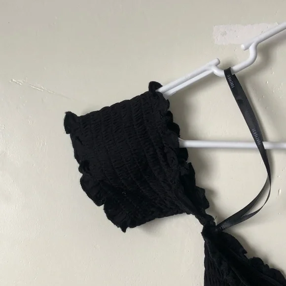 Forever21 Cropped Off the Shoulder Cute Black Top - Picture 2 of 4